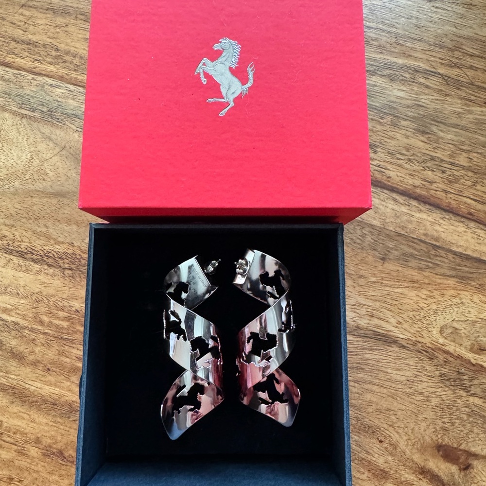 Scuderia Ferrari Silver Prancing Horse Earrings Silver/Red Ombré
